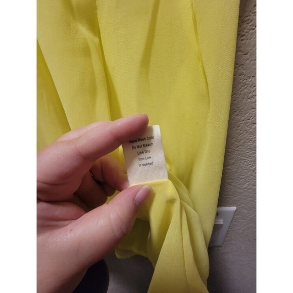 Sweet Wanderer Blouse In Neon Yellow Size Small - Picture 3 of 5